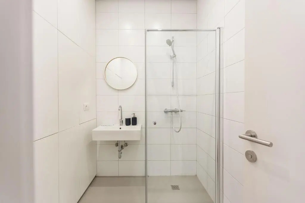 #stayhere - Modern Designer 1BDR Apartment in Artistic District