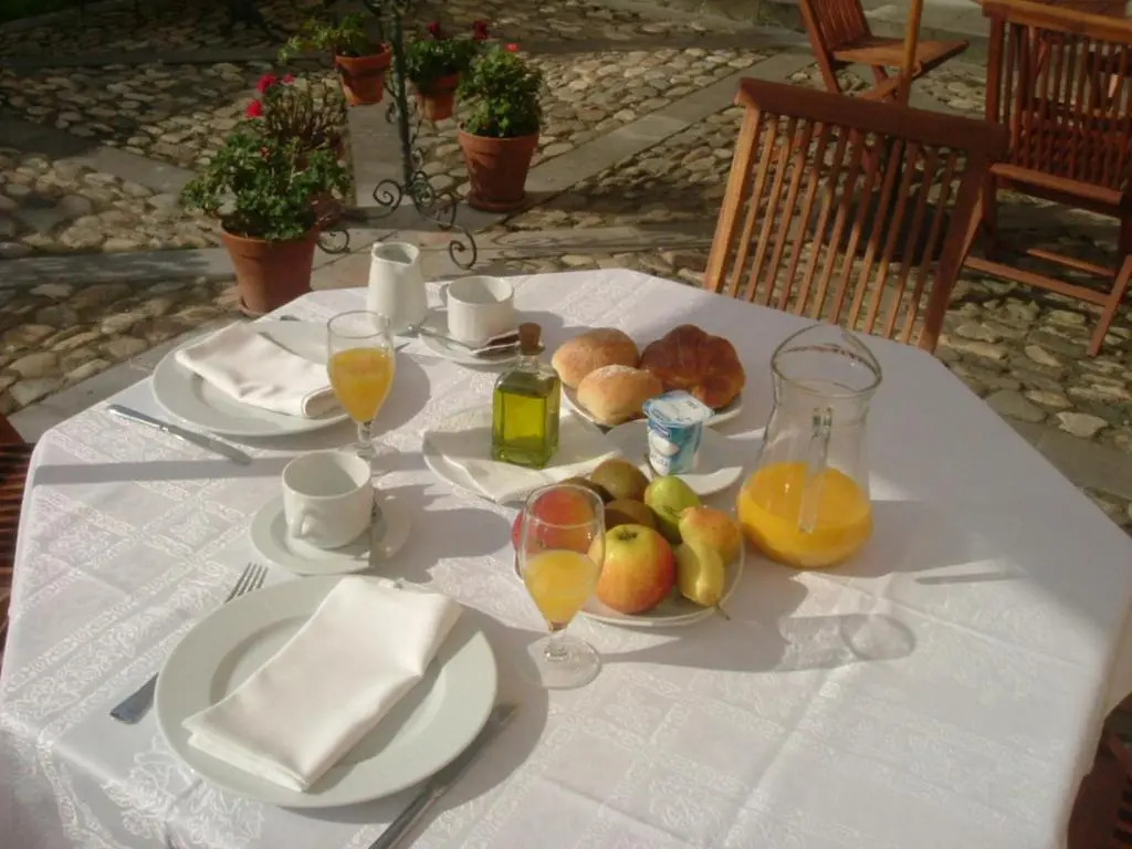 Hotel Castillo Valdés Salas