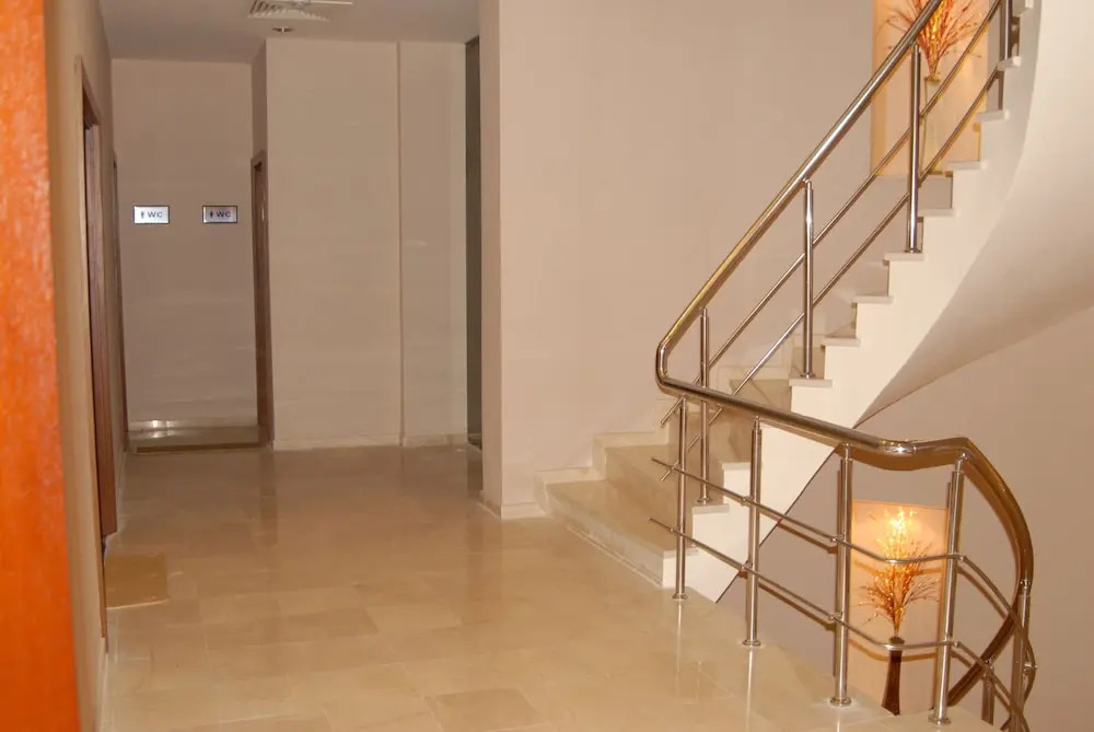 Cetin Hotel