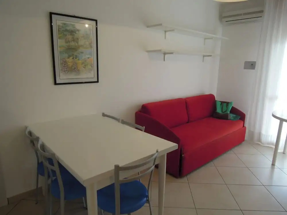 Comfortable Apartment Overlooking the sea