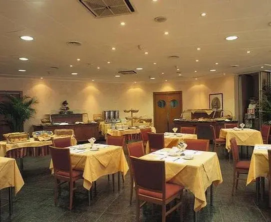 G Tourist Hotel
