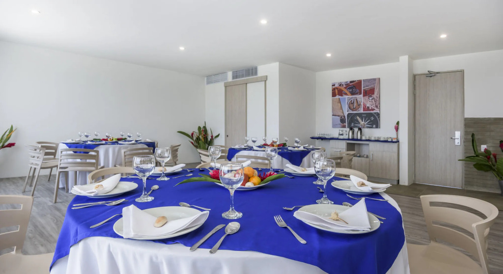 Pop Art Hotel CLC Puerto Mamonal Cartagena
