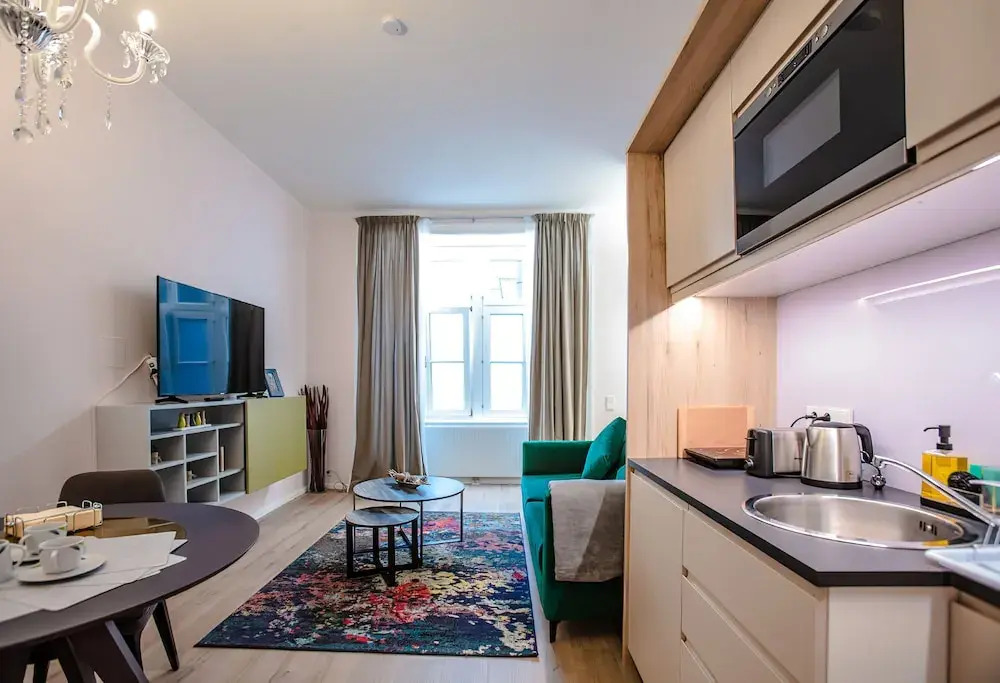High Street Suites