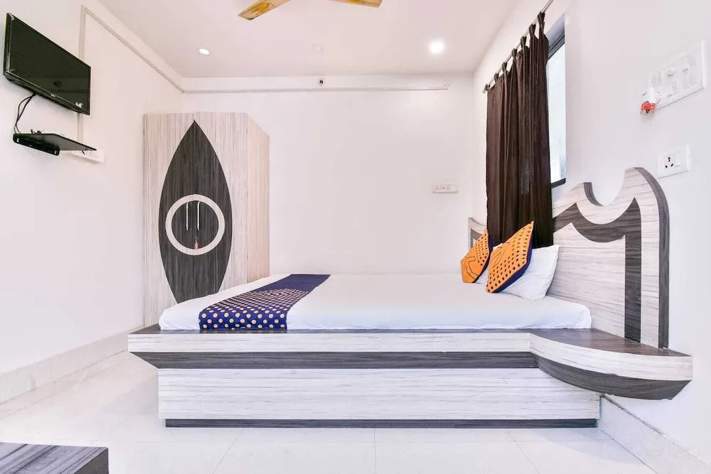 SPOT ON 40511 Hotel Bajrang Residency