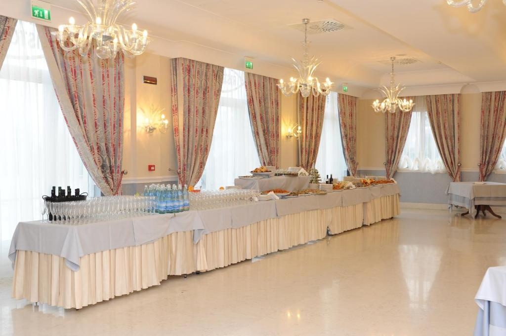 Hotel & Meeting Centergross