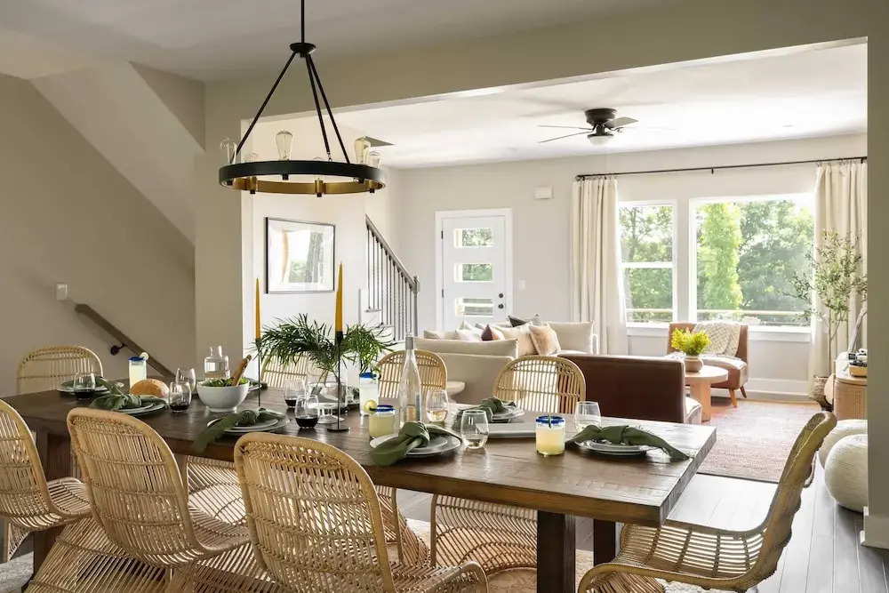 8 Nashville Homes w/ 21 Bedrooms, 21 Baths & Space for 74, Just Minutes From Broadways Nightlife, Dining, and Music Scene Cherokee by Avantstay