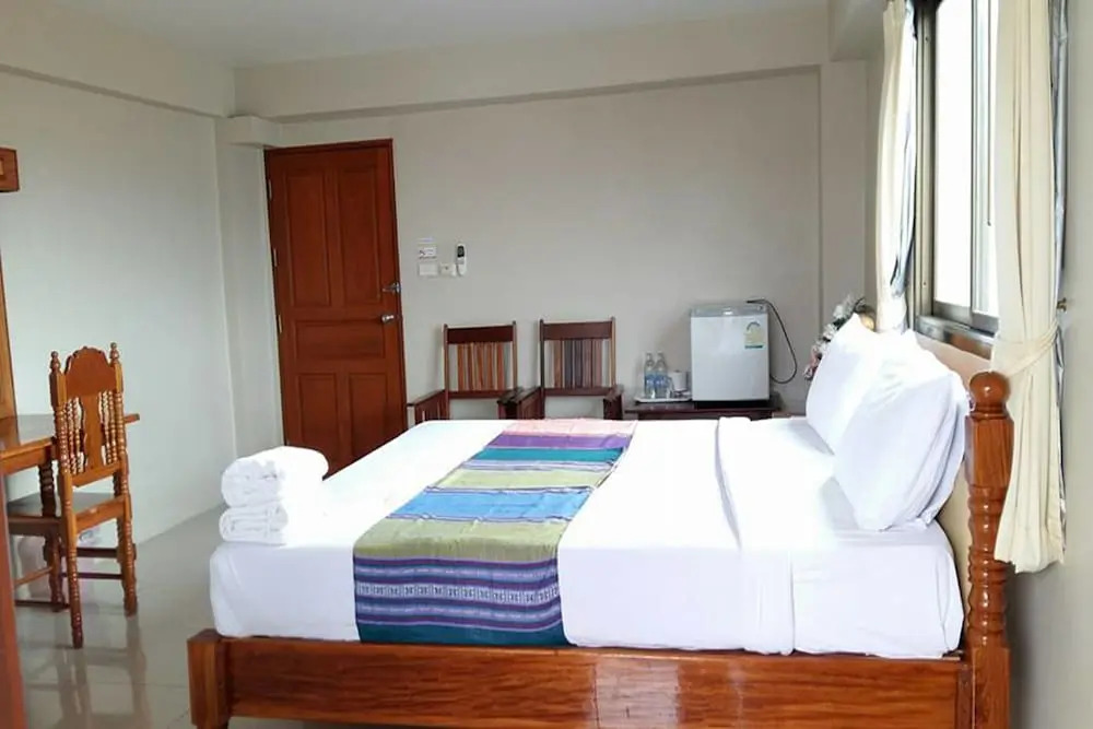ทรัพย์มุกดา แกรนด์ โฮเทล Submukda Grand Hotel