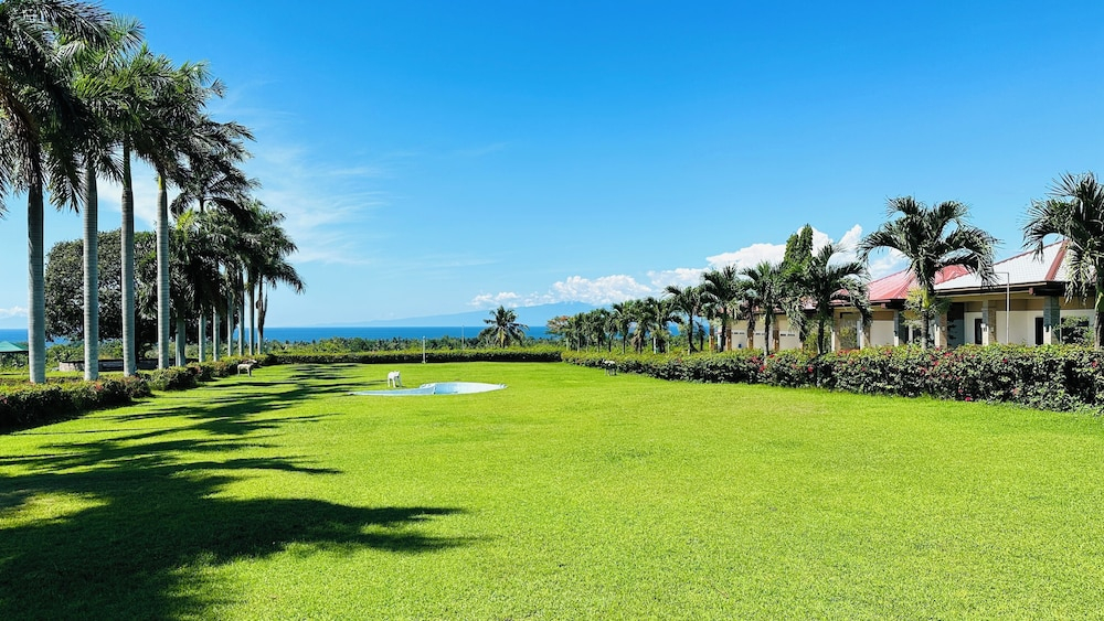 Tugsaw Resort