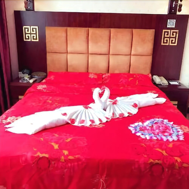 Dinghuang Hotel