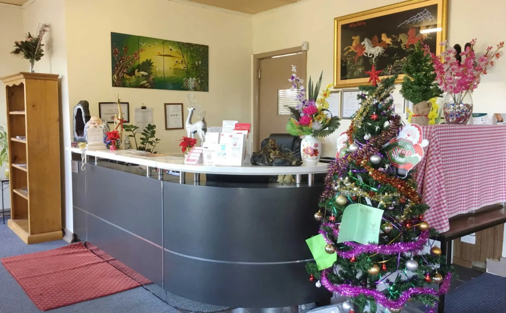 Statesman Motor Inn