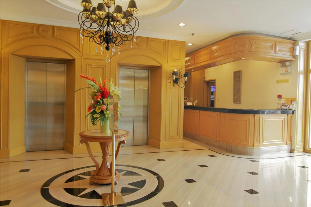 The Grand Dame Hotel