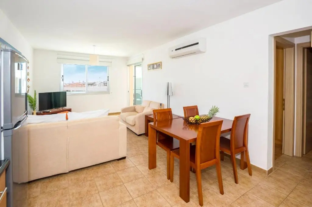 SEABREEZE APARTMENT 200m away from the sea