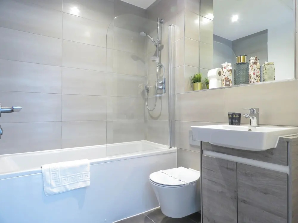 Tudors eSUites Birmingham Apartments Terrace and Private Parking