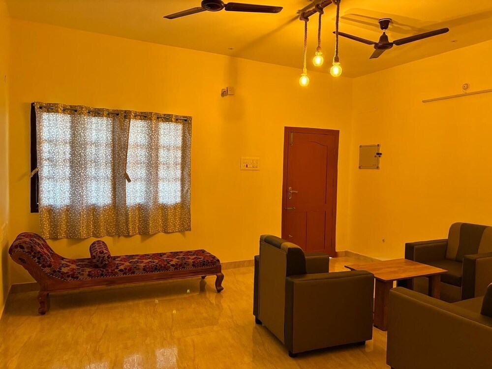 Thamira Residency