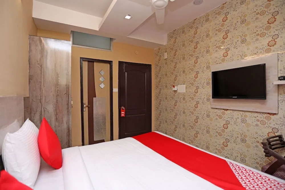 OYO Flagship 16602 NIT Faridabad