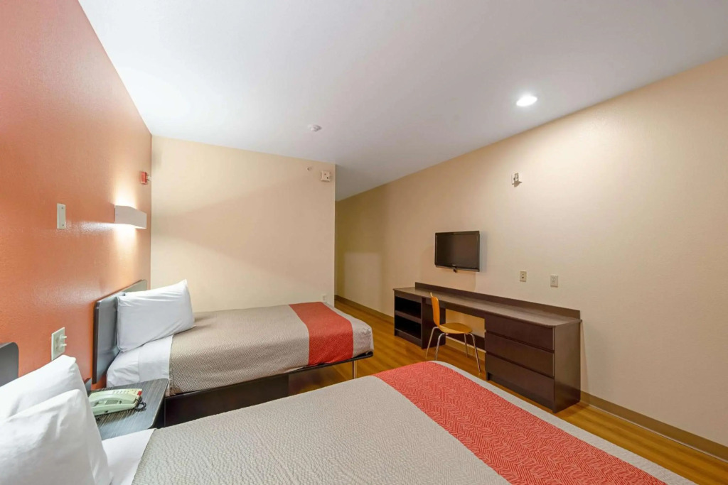 Motel 6-Rhome, TX