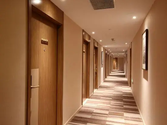 Homeinn Plus Hotel (Hangzhou West Lake Hubin Hefang Street Pedestrian Street)
