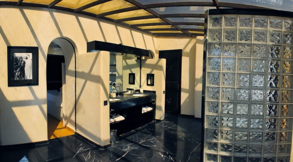 Villa With 10 Bedrooms in Marrakech, With Private Pool, Enclosed Garden and Wifi