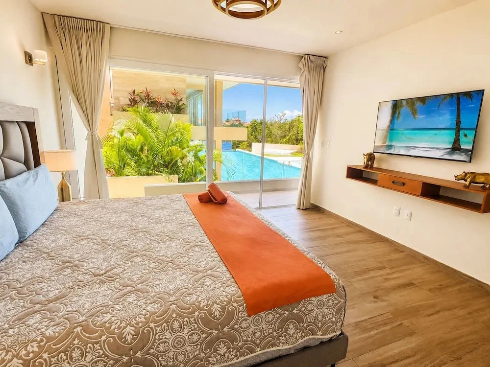 Marina view 3BR pool 7min walk to beach