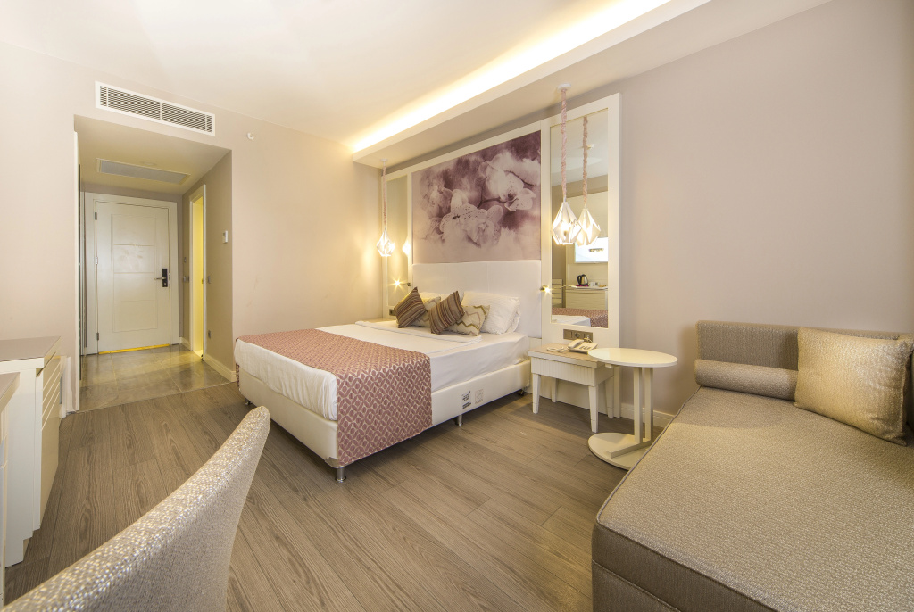 Diamond Premium Hotel & Spa