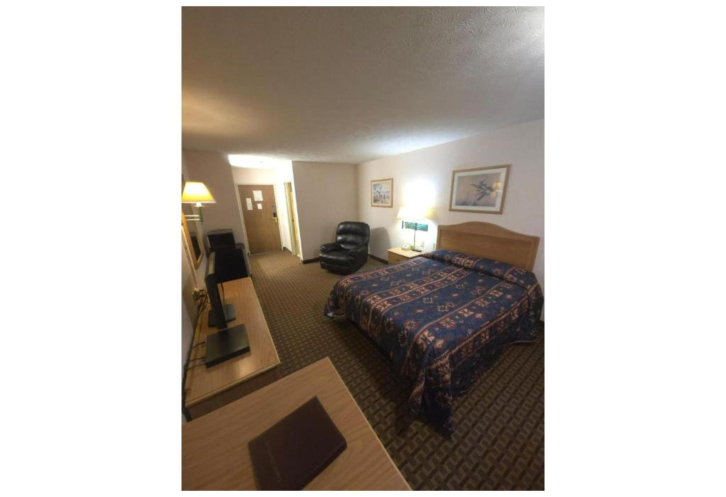 Capital O Roadside Inn Thedford NE 2