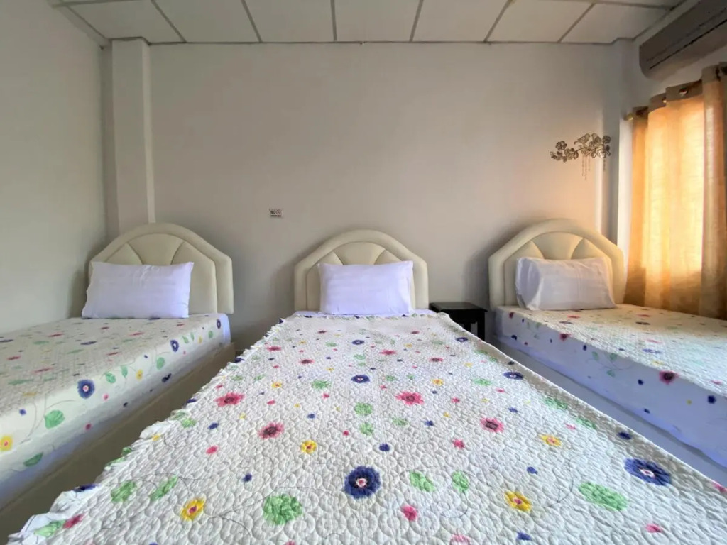Som Guesthouse