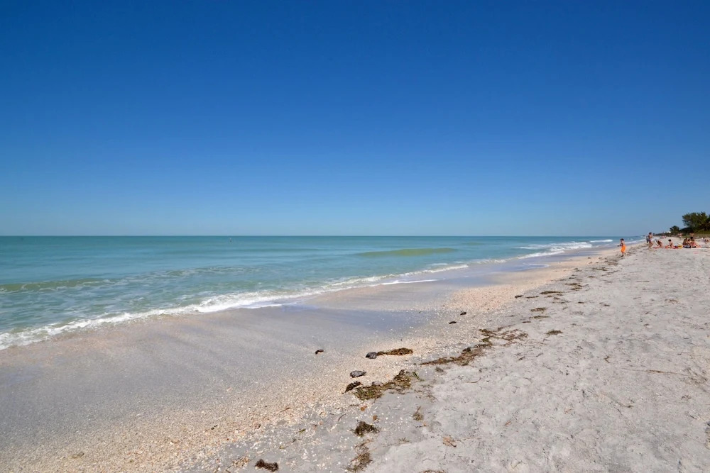 Beachfront Dream - Four Bedroom Home