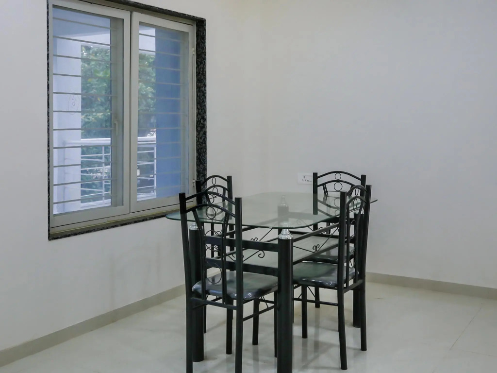 Capital O 15610 Omkar Executive
