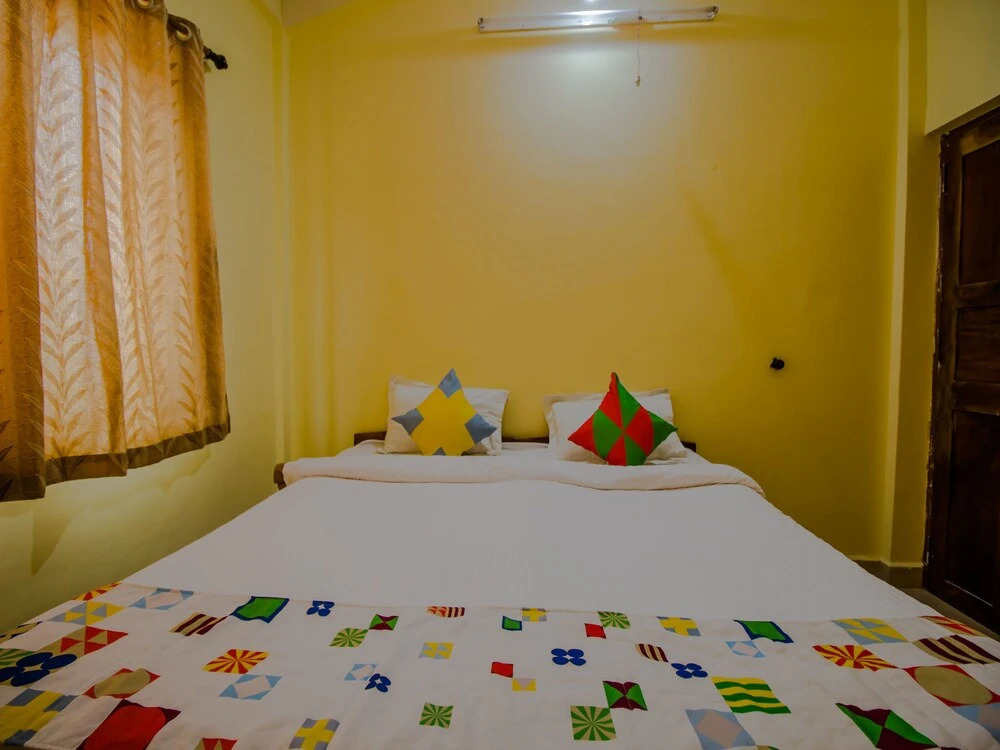 OYO 14180 Home 3BHK near by Ashwem Beach