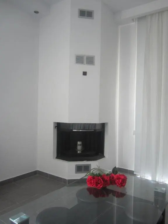 Marina Apartments 211