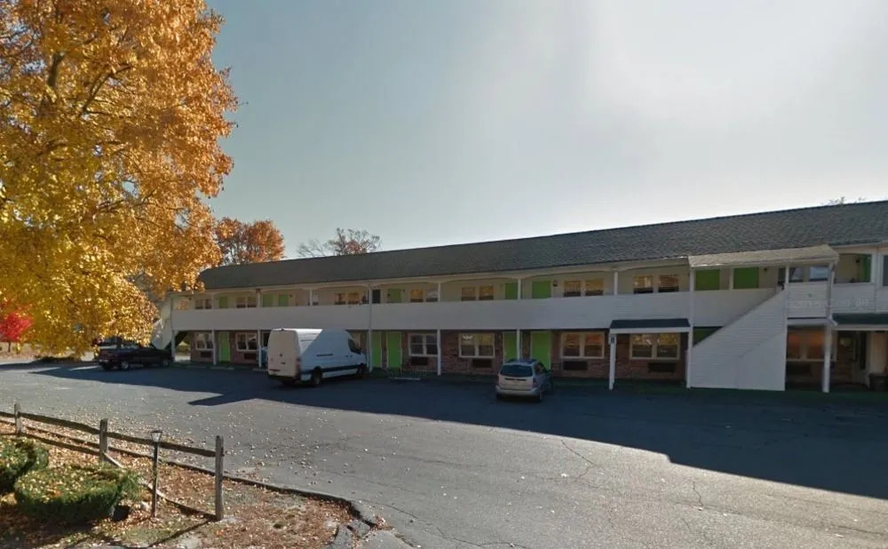 Clinton Motor Inn