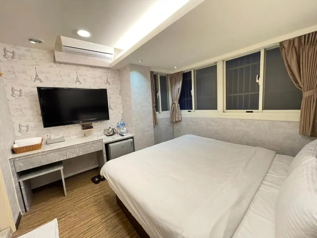 Jhong-Sing Hotel