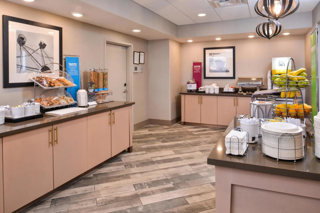 Hampton Inn and Suites Altoona-Des Moines by Hilton