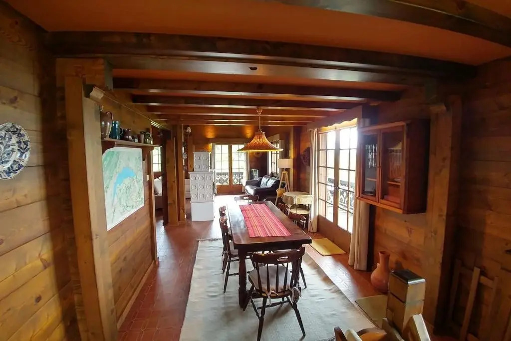 Chalet paisible dans la nature avec belle vue sur le lac Léman