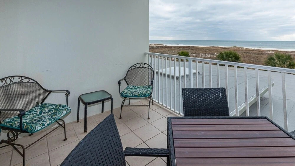 Tidewater 104 1 Bedroom Condo