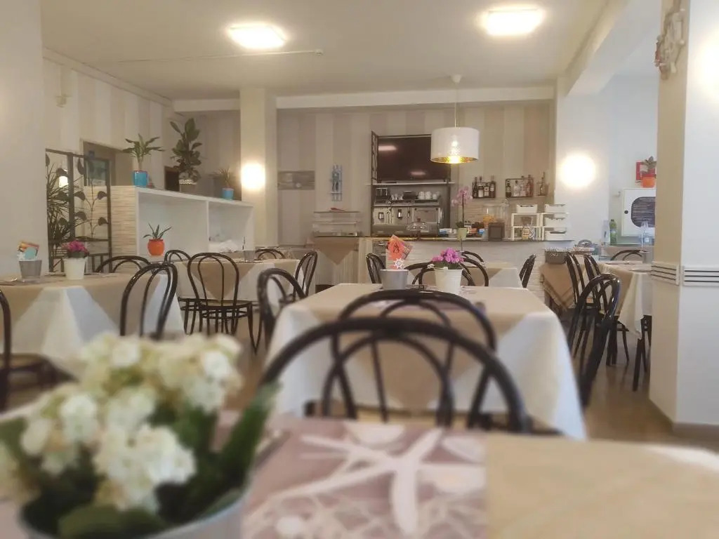B&B - Meuble - Hotel " CORDIALE "