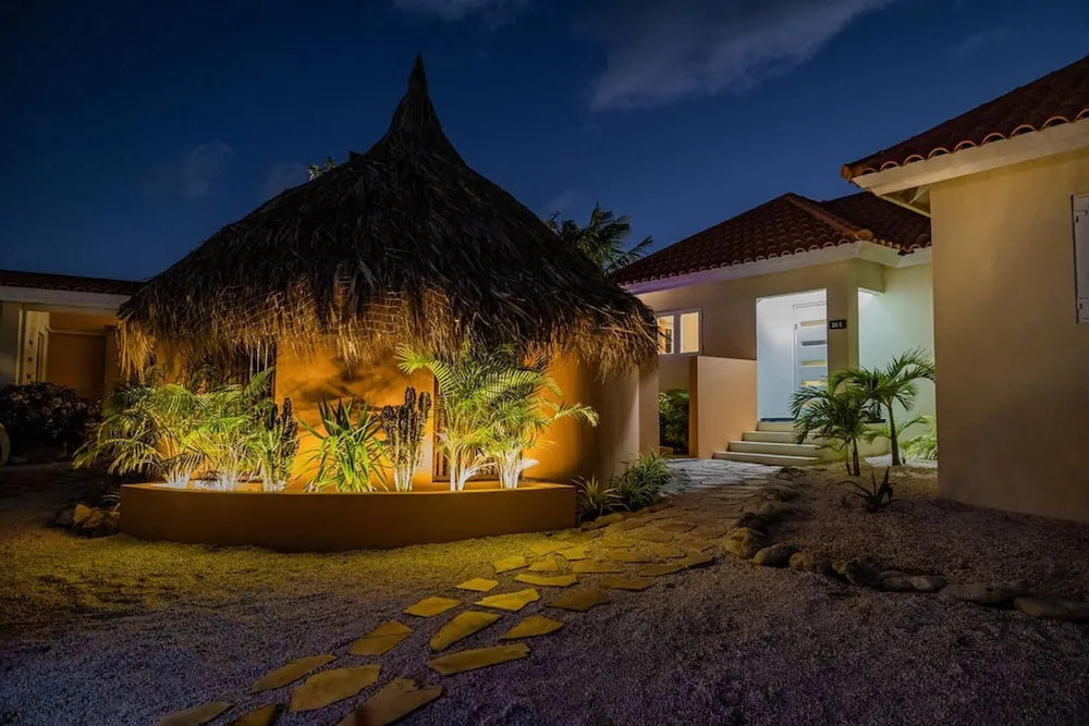 NEW Villa - Beautiful 3BR 2BA With Private Pool