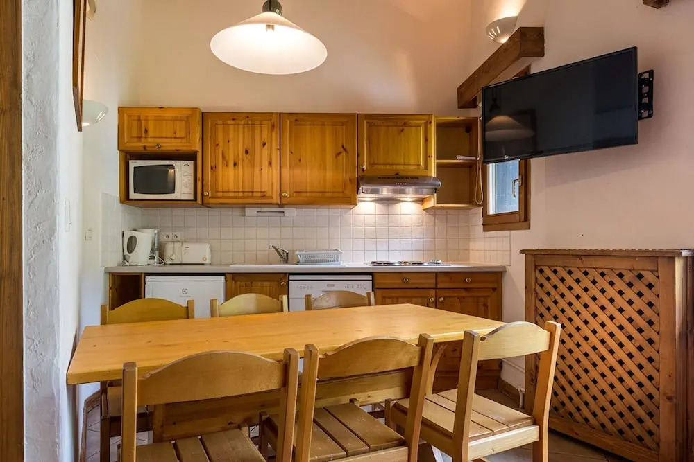ESC3 - Superbe appartement, centre ville,  proche pistes et commerces.