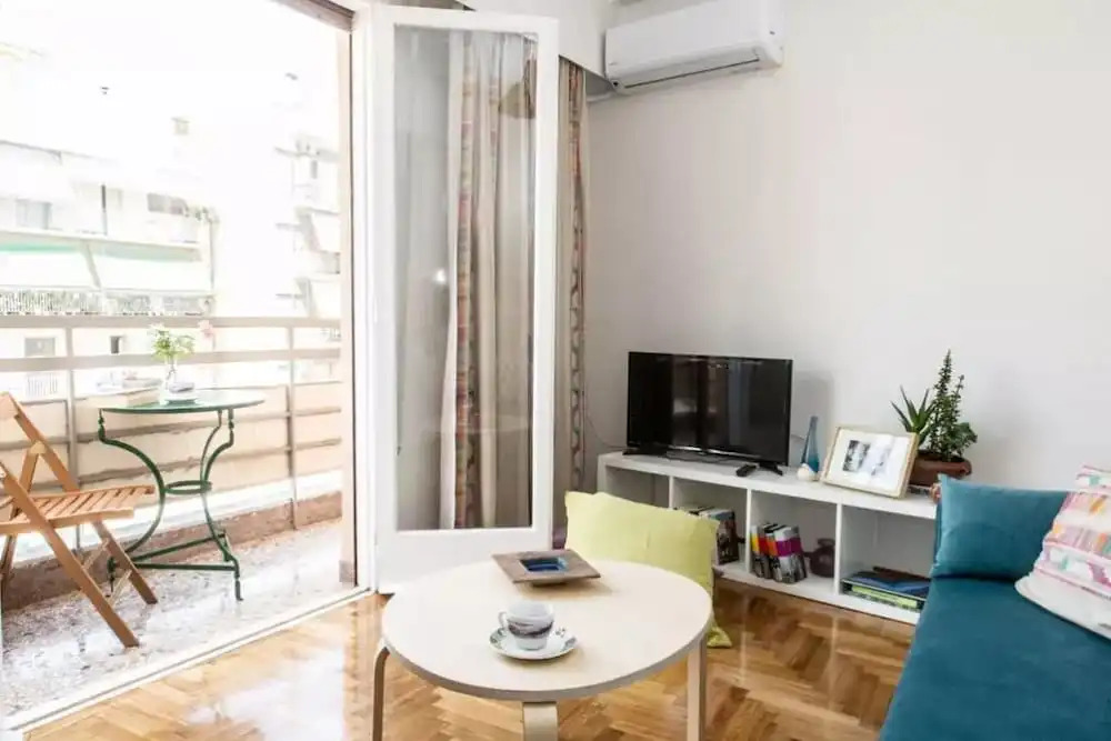 Perfect spot, elegant and bright
