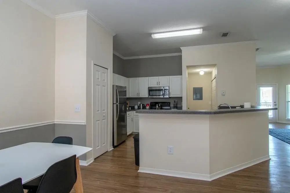 Superb Location & Luxury Amenities