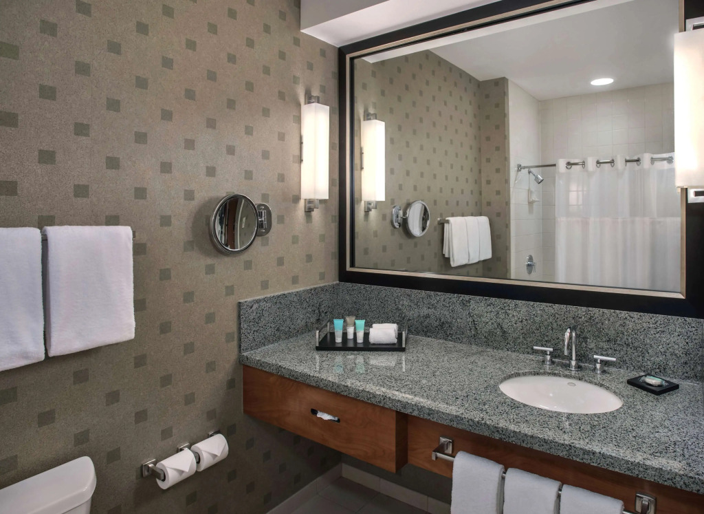 Hyatt Regency Pittsburgh International Airport