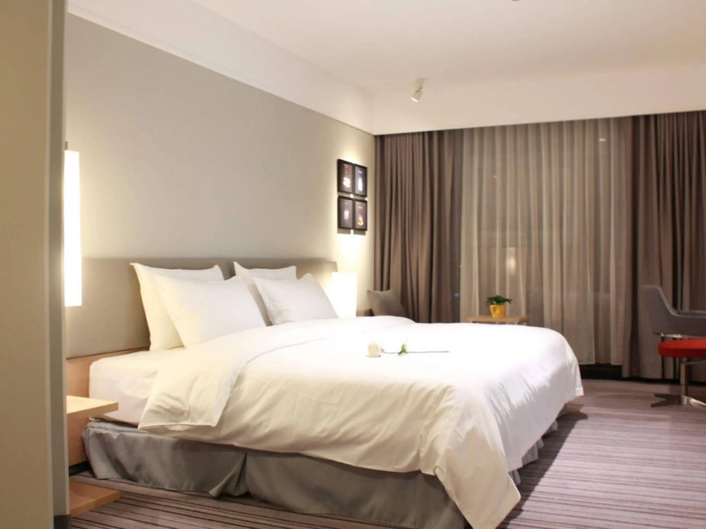 Tianjin Youyuan Hotel (Meijiang Convention and Exhibition Center Jiefang South Road Subway Station)