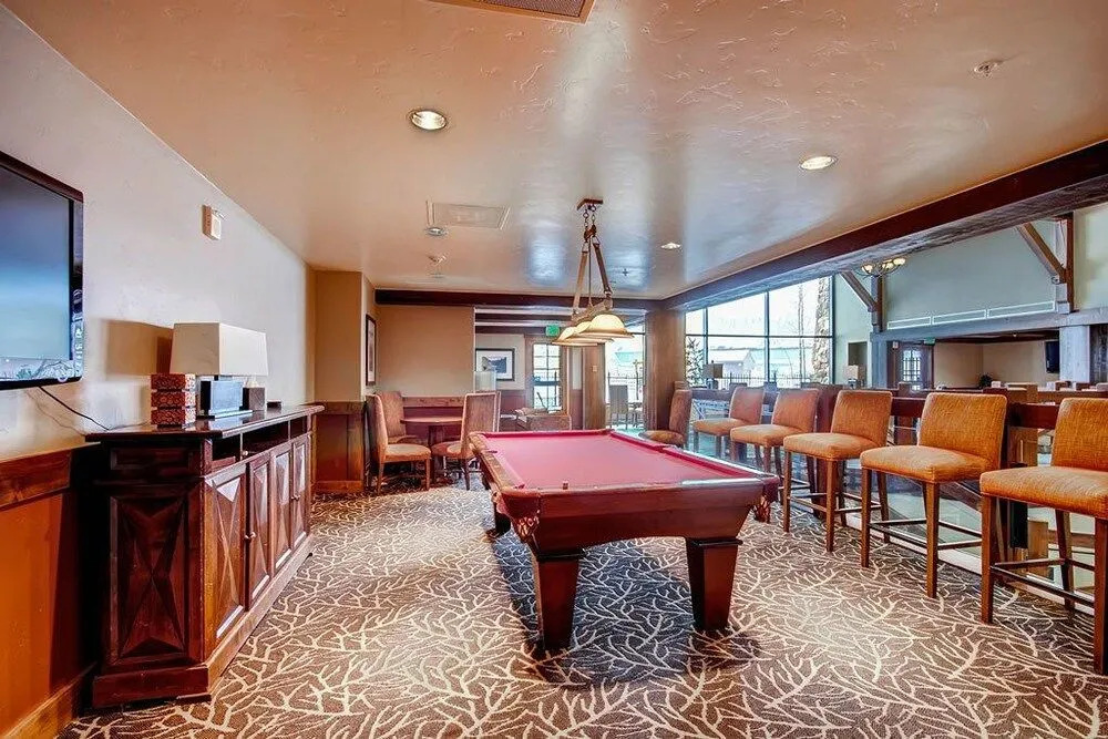 Crystal Peak Lodge 7203 - Ski-In/Ski-Out by RedAwning