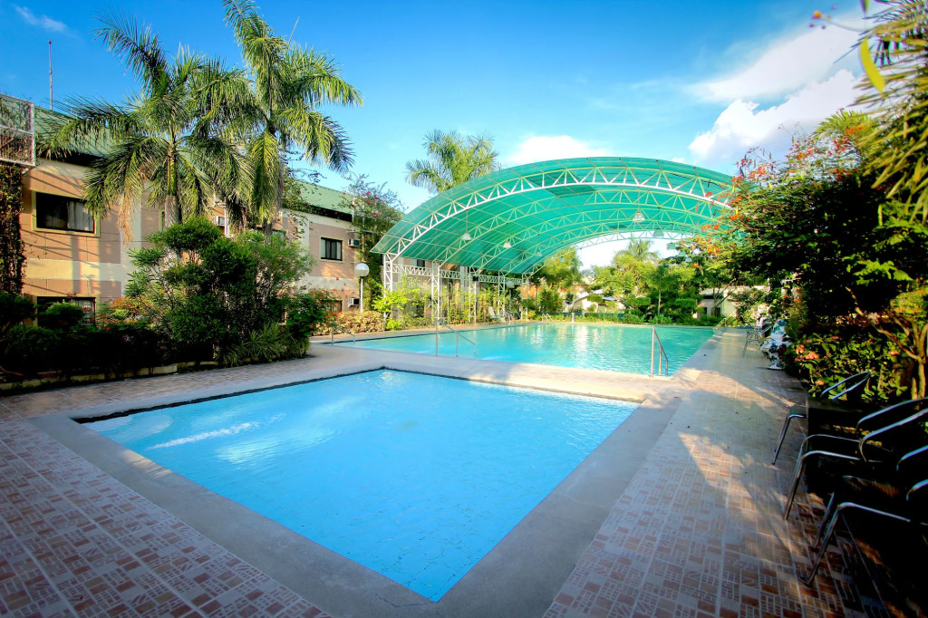 Luisita Central Park Hotel