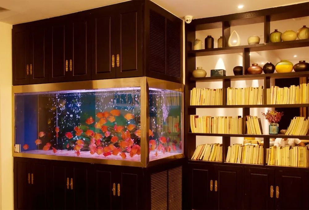 Yunxi Art Theme Hotel
