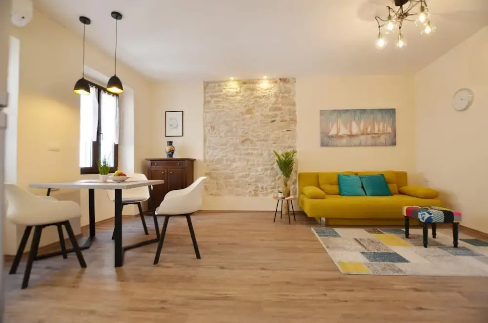 Bruno in Rovinj With 1 Bedrooms and 1 Bathrooms