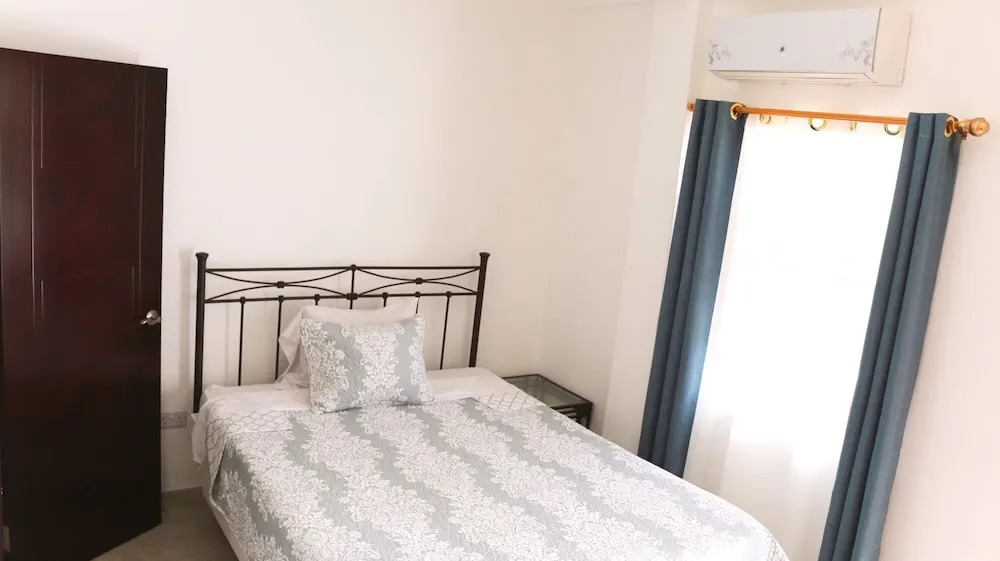 Blue Star Apartments & Hotel