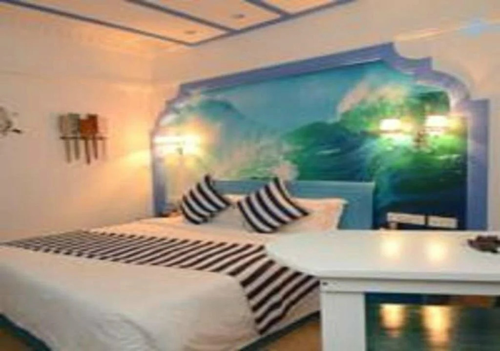 Longquan Hotel