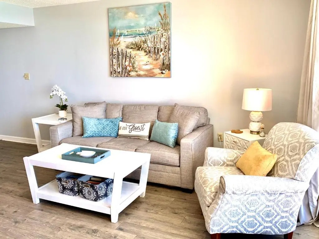 Just Updated - Beachfront Ocean view, 19th Floor