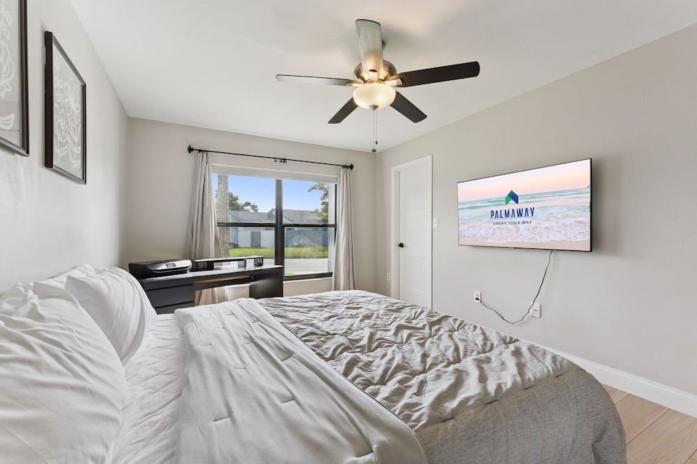Luxury House - Sleeps 8 Golf Disney Family Fun